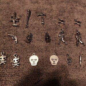 17 WALKING DEAD CHARMS
